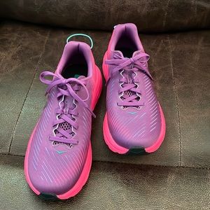 Hoka pink/purple shoes